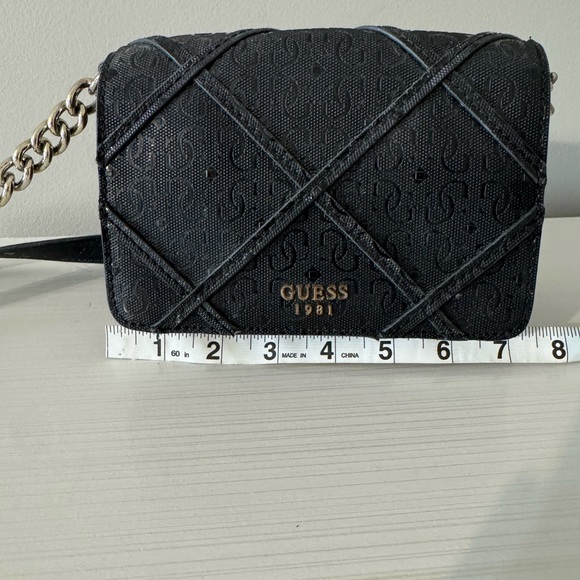 GUESS Embossed Black Crossbody Bag - Picture 3 of 7